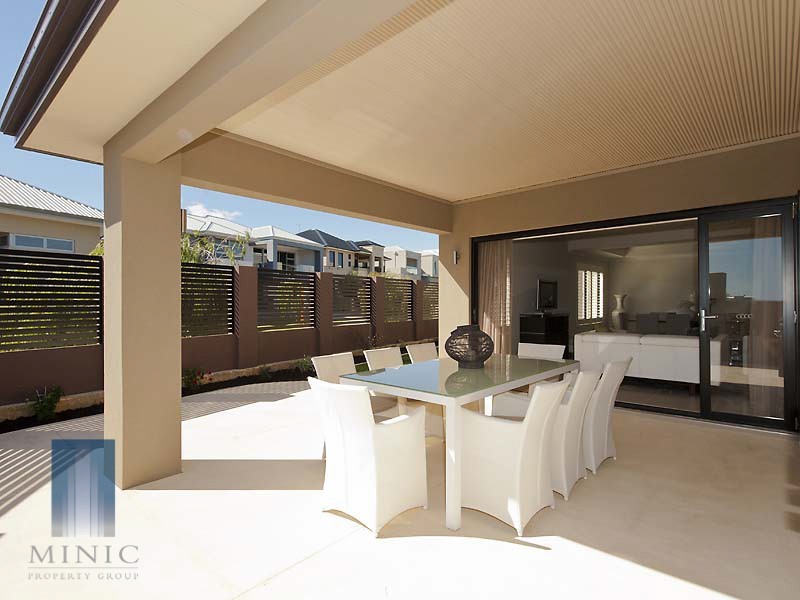 9 Cambria Link, North Coogee WA 6163