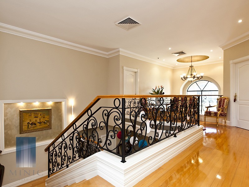 26 Crossman Pass, Salter Point WA 6152