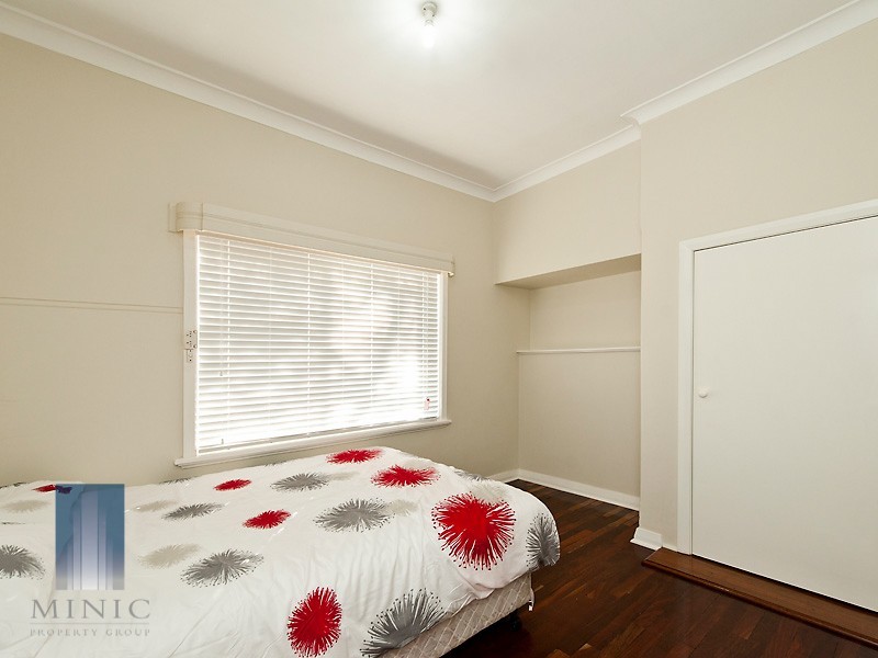 144 Samson Street, White Gum Valley WA 6162