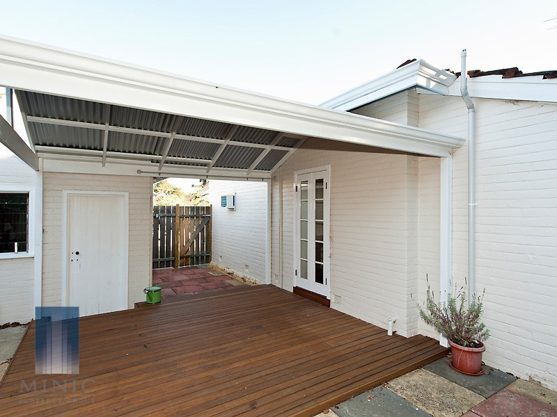 144 Samson Street, White Gum Valley WA 6162