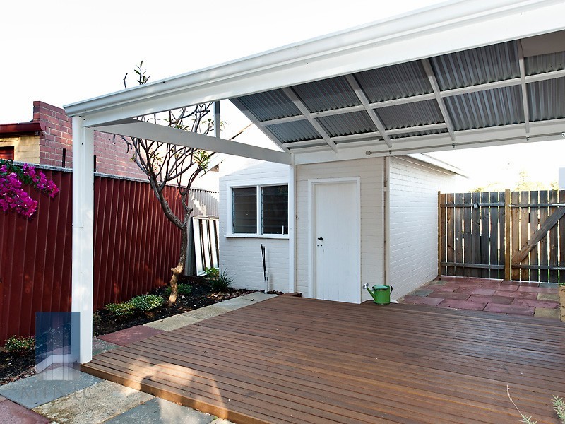 144 Samson Street, White Gum Valley WA 6162