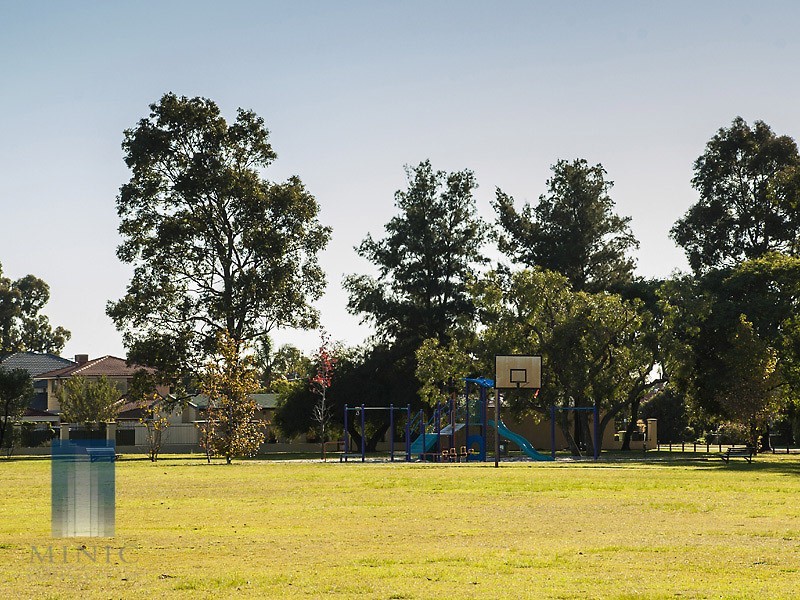 78A Parklands Square, Riverton WA 6148