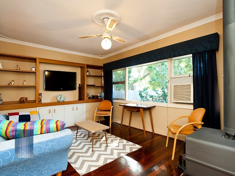 4 Grace Street, Ferndale WA 6148