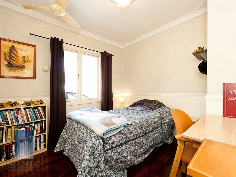 4 Grace Street, Ferndale WA 6148