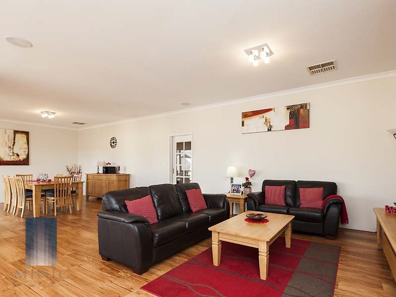 2 Repton Loop, Canning Vale WA 6155