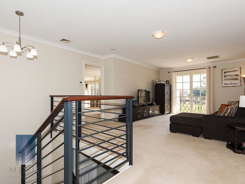 2 Repton Loop, Canning Vale WA 6155