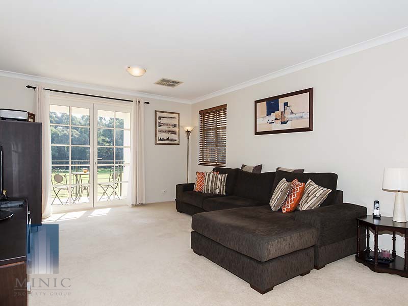 2 Repton Loop, Canning Vale WA 6155