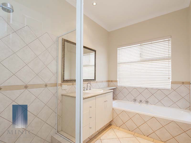 2 Repton Loop, Canning Vale WA 6155