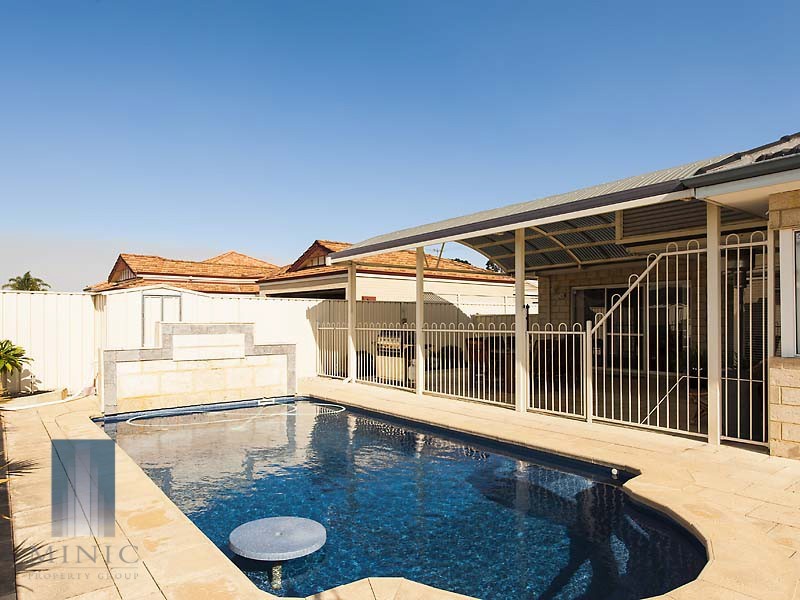 2 Repton Loop, Canning Vale WA 6155