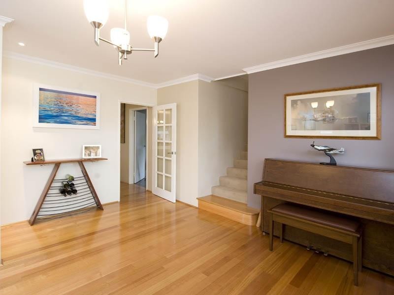 32A Tricourt Grove, Riverton WA 6148