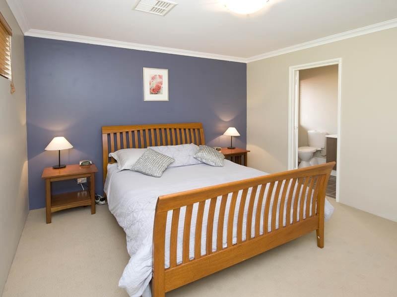 32A Tricourt Grove, Riverton WA 6148