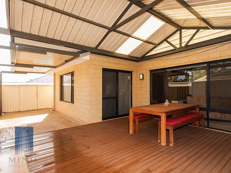 6 Zaragoza Court, Seville Grove WA 6112