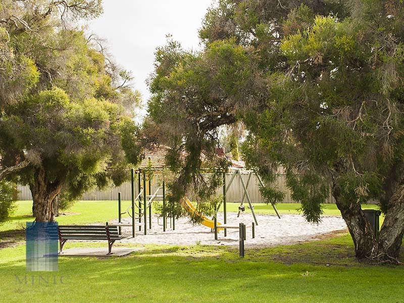 16 Leymar Way, Willetton WA 6155