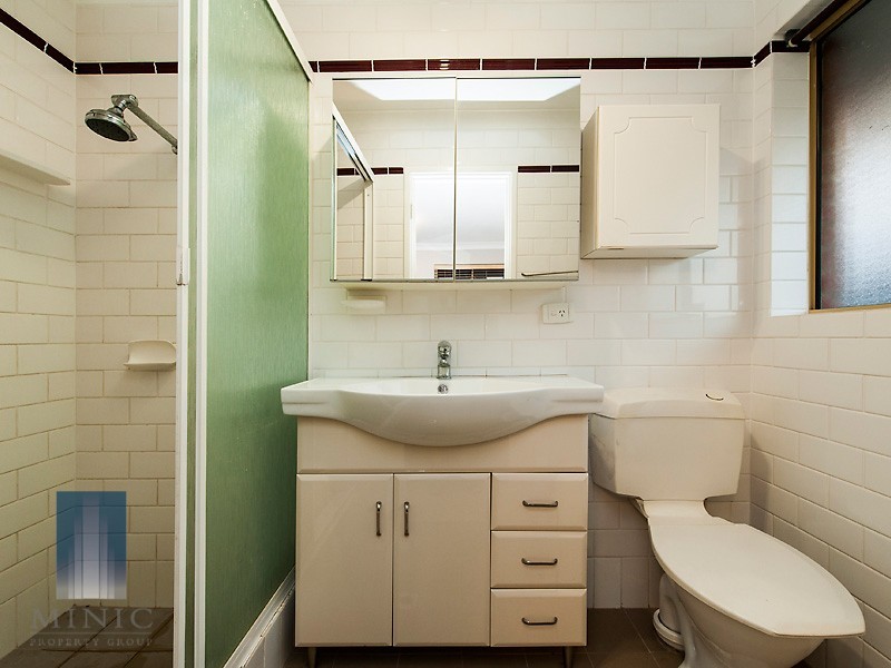 30 Cromwell Road, Alexander Heights WA 6064