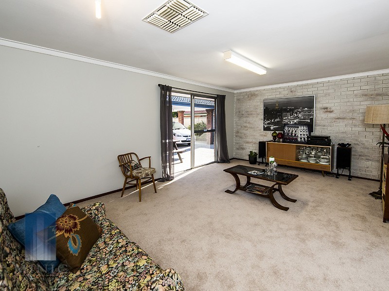 32 Narcissus Avenue, Parkwood WA 6147