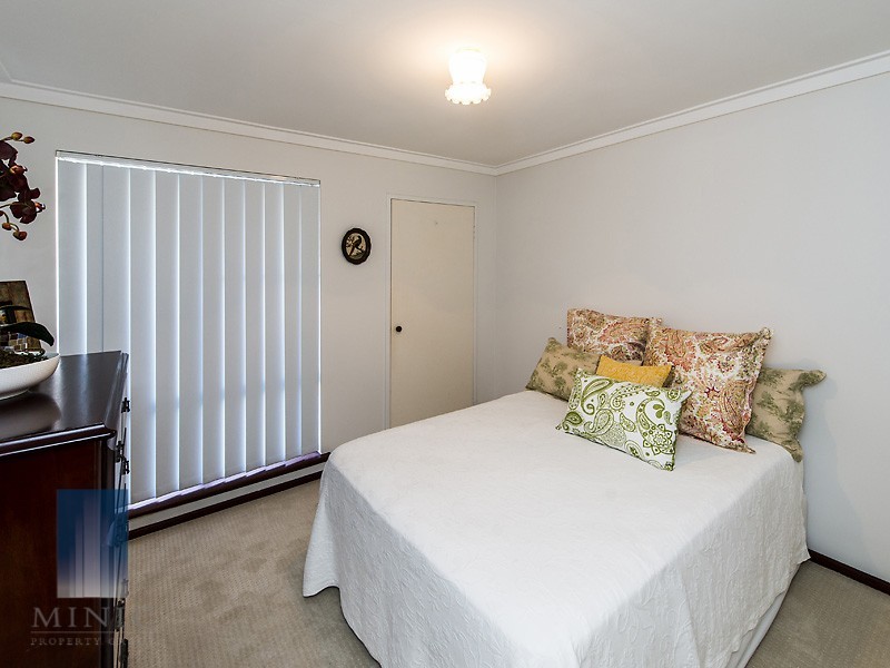 32 Narcissus Avenue, Parkwood WA 6147