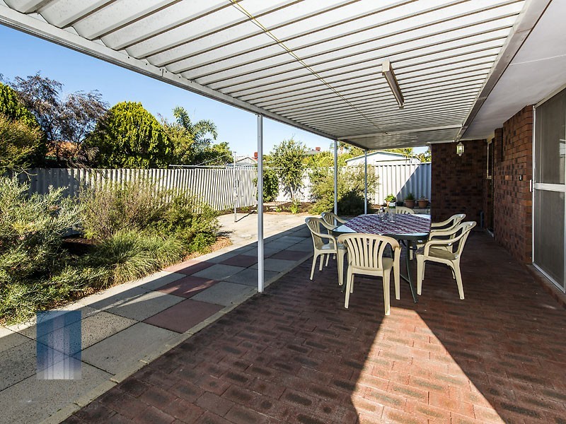 32 Narcissus Avenue, Parkwood WA 6147
