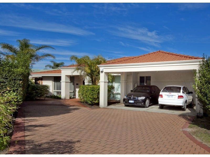 20A Westland Place, Waterford WA 6152