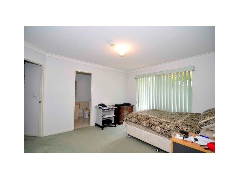 20A Westland Place, Waterford WA 6152