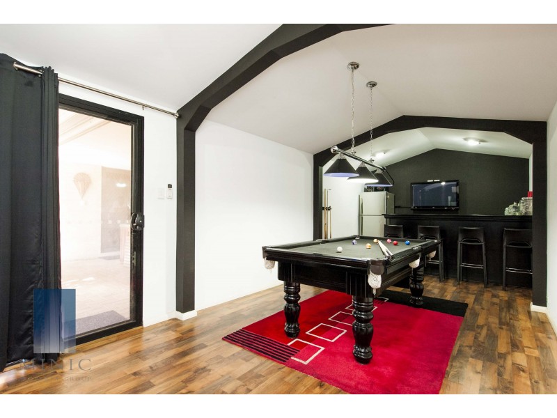 75A Leach Highway, Wilson WA 6107