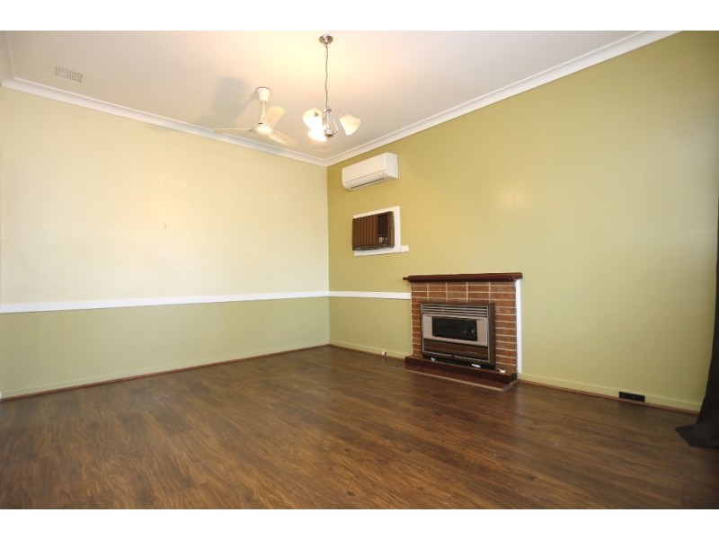 21 Teaguer Street, Wilson WA 6107