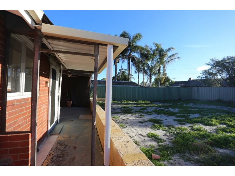 21 Teaguer Street, Wilson WA 6107