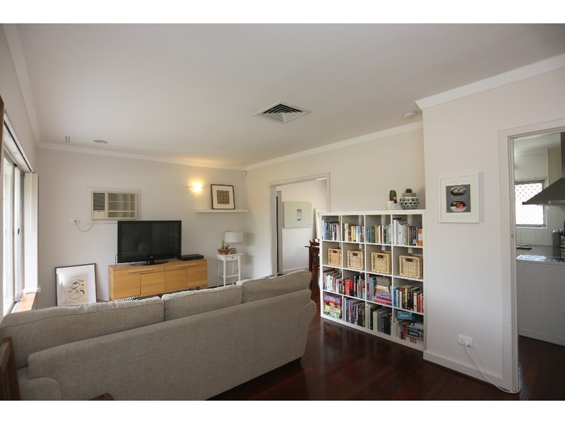 17A Eureka Road, Wilson WA 6107