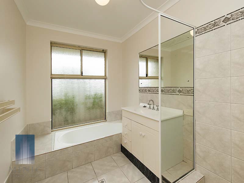 20A Westland Place, Waterford WA 6152