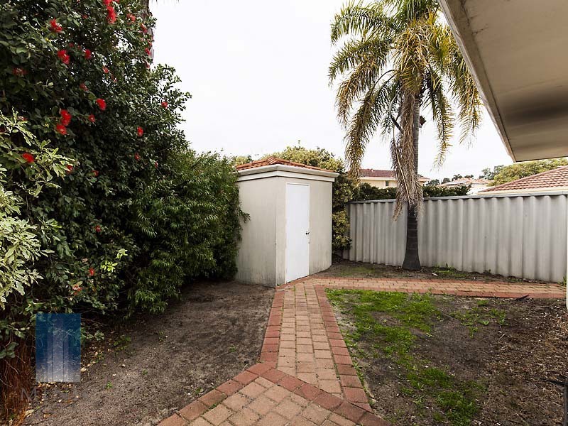 20A Westland Place, Waterford WA 6152