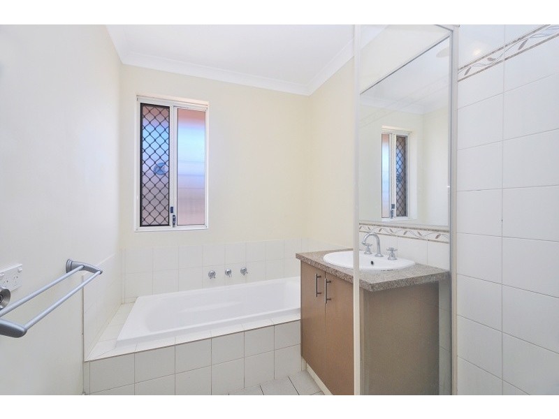 47 Jenolan Way, Merriwa WA 6030