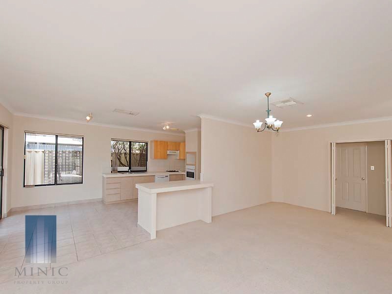 215 Corinthian Road East, Riverton WA 6148