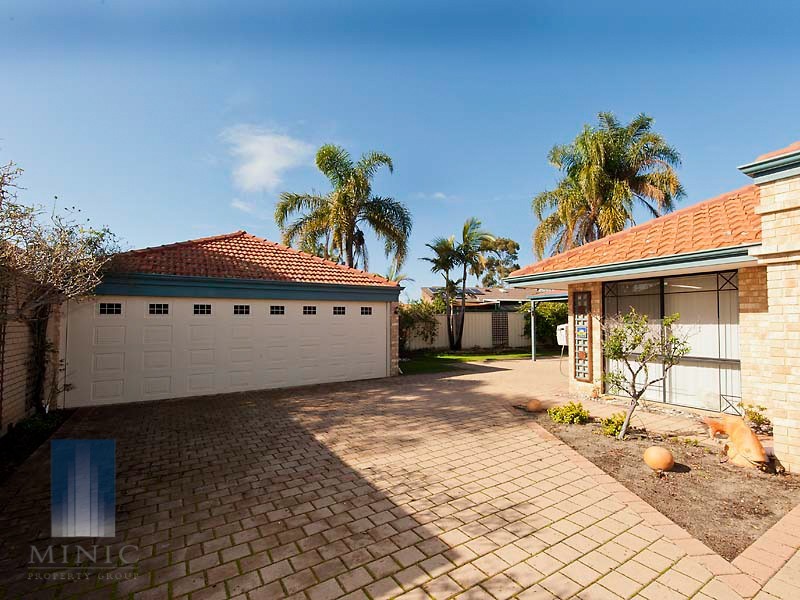 215 Corinthian Road East, Riverton WA 6148