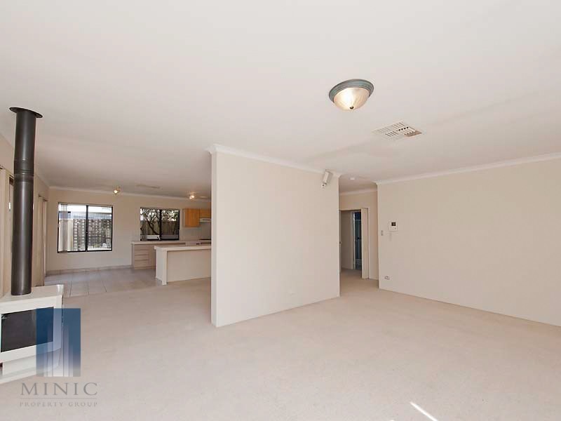 215 Corinthian Road East, Riverton WA 6148