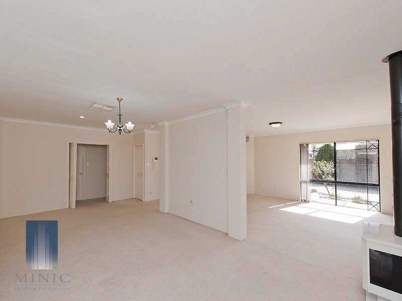 215 Corinthian Road East, Riverton WA 6148