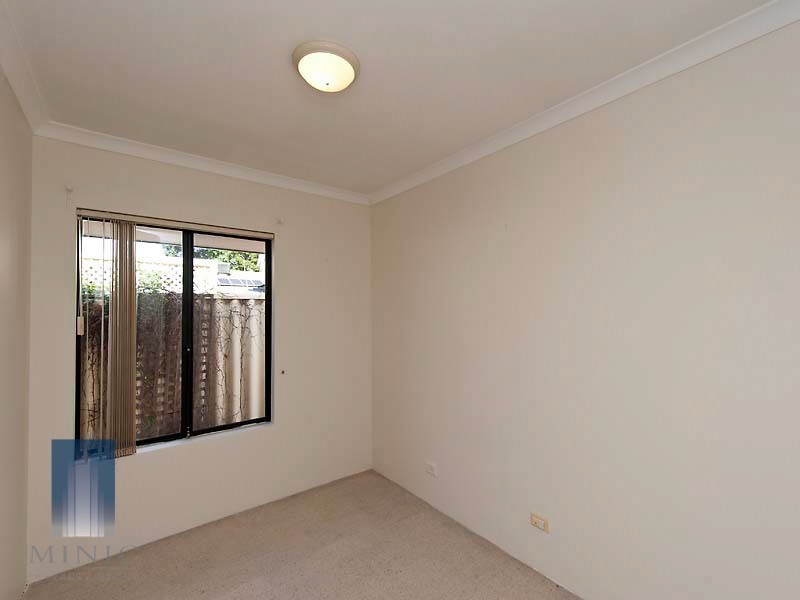 215 Corinthian Road East, Riverton WA 6148