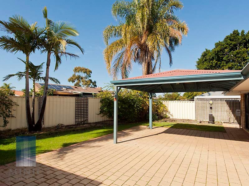 215 Corinthian Road East, Riverton WA 6148