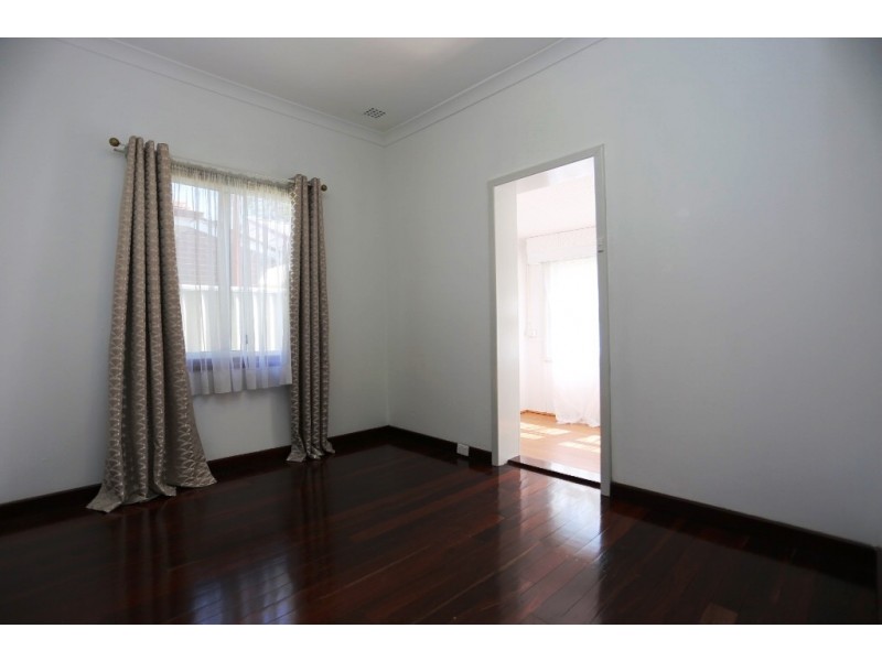 79 Armstrong Road, Wilson WA 6107