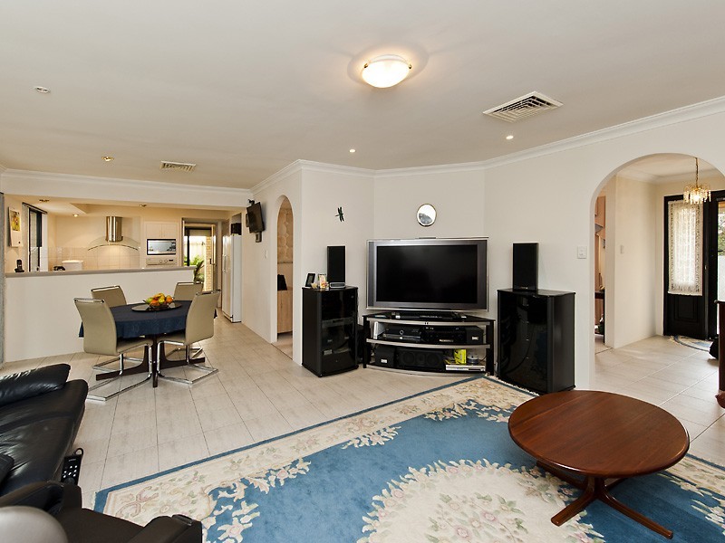 2/13 Parsons Avenue, Manning WA 6152