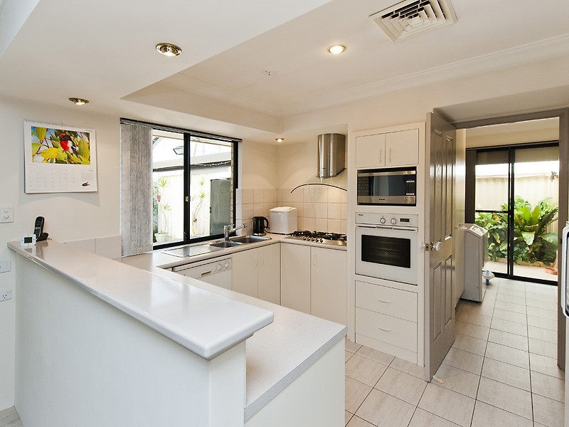 2/13 Parsons Avenue, Manning WA 6152