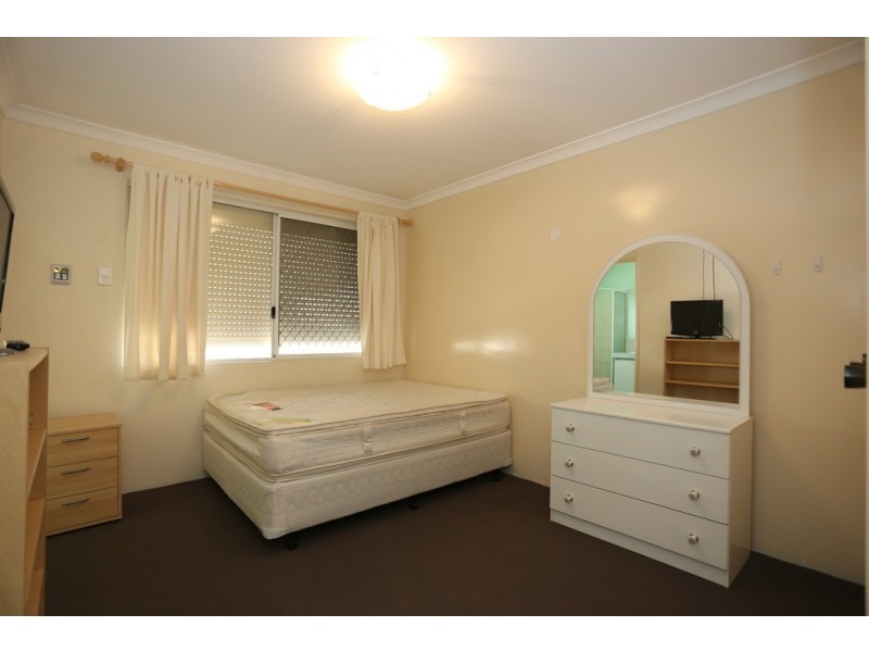 2/14 Stannard Street, St James WA 6102