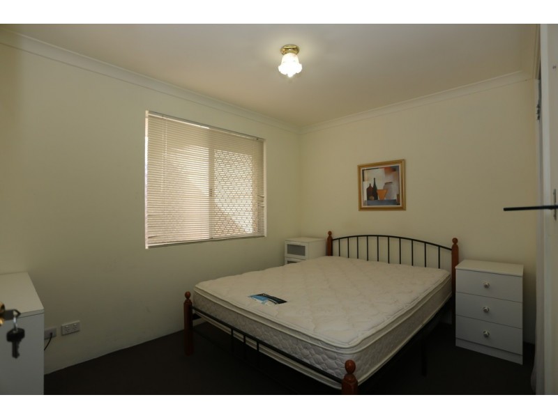 2/14 Stannard Street, St James WA 6102