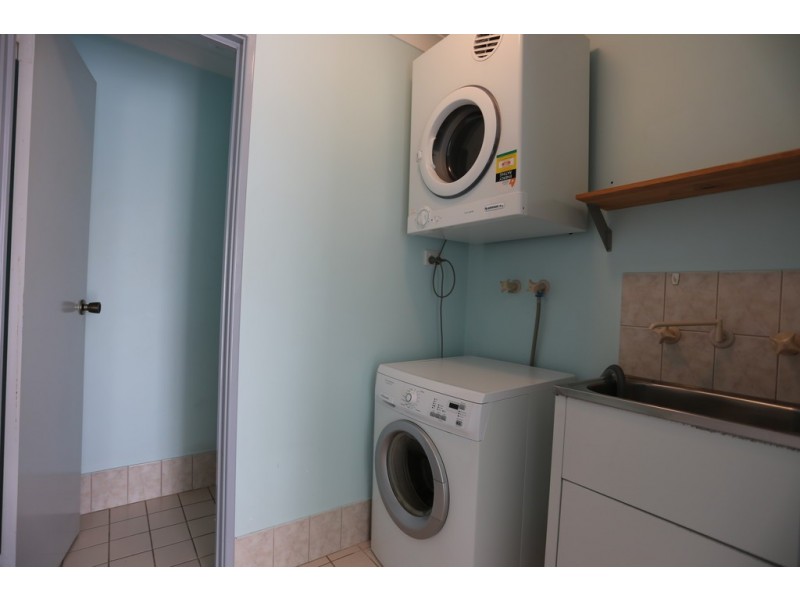 2/14 Stannard Street, St James WA 6102