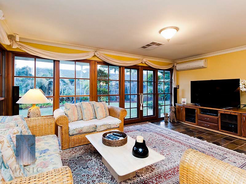 17 Latham Road, Ferndale WA 6148