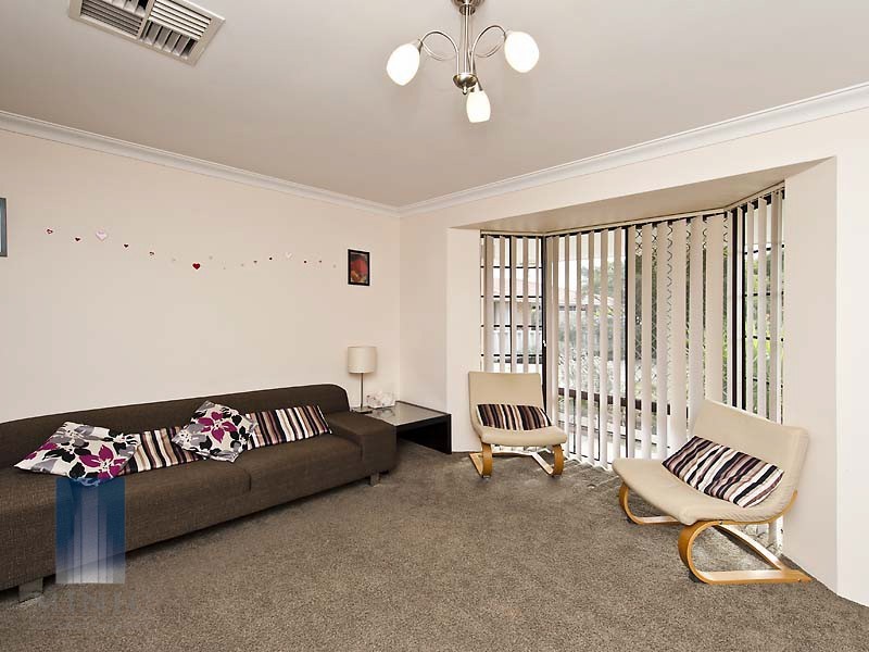 27 Myrna Way, Parkwood WA 6147