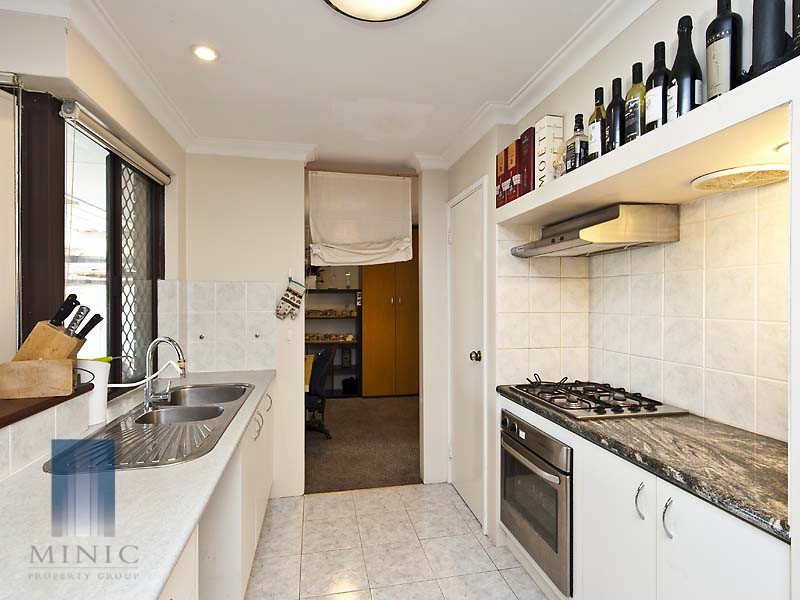 27 Myrna Way, Parkwood WA 6147