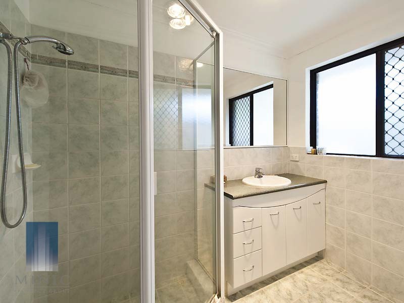 27 Myrna Way, Parkwood WA 6147