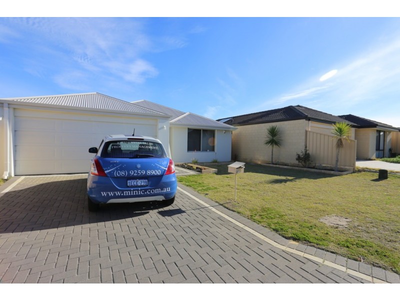 19 Hoop Place, Canning Vale WA 6155