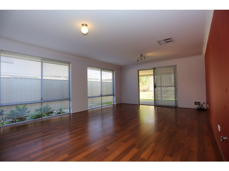 19 Hoop Place, Canning Vale WA 6155