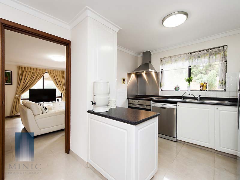 1/5 Swanbourne Street, Fremantle WA 6160