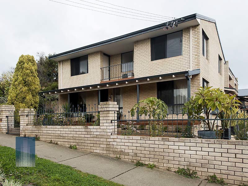 1/5 Swanbourne Street, Fremantle WA 6160